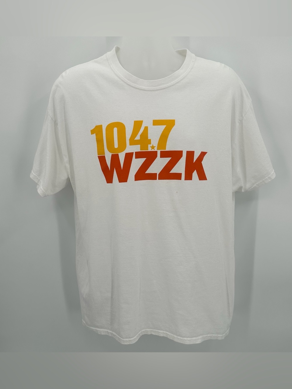 Country Music Station Tshirt WZZK 104.7 XL Adult White Graphic Crew Tee -READ